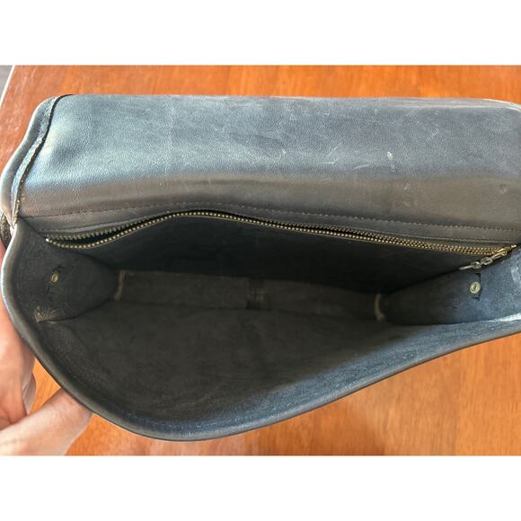 Vintage Coach 9585 Saddle Pouch Black Leather Crossbody NYC Made 1970s Brass - Picture 5 of 15